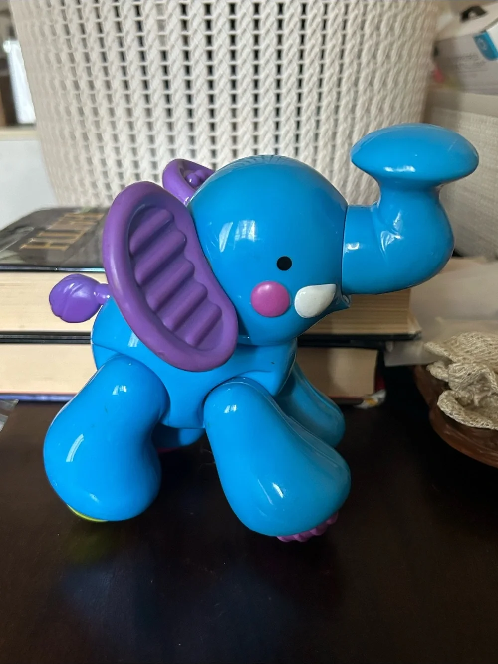 Fisher-Price Amazing Animals Blue Click & Clack Elephant.